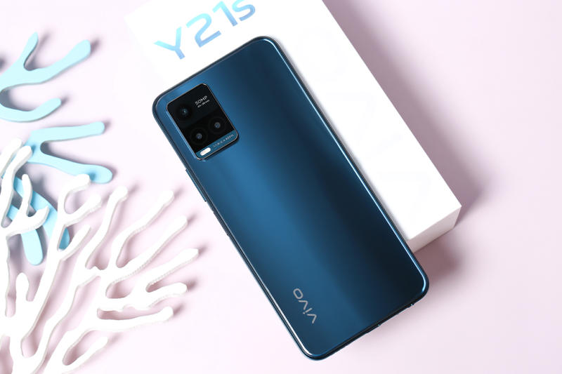 Viên pin 5000 mAh cho thời lượng sử dụng dài lâu